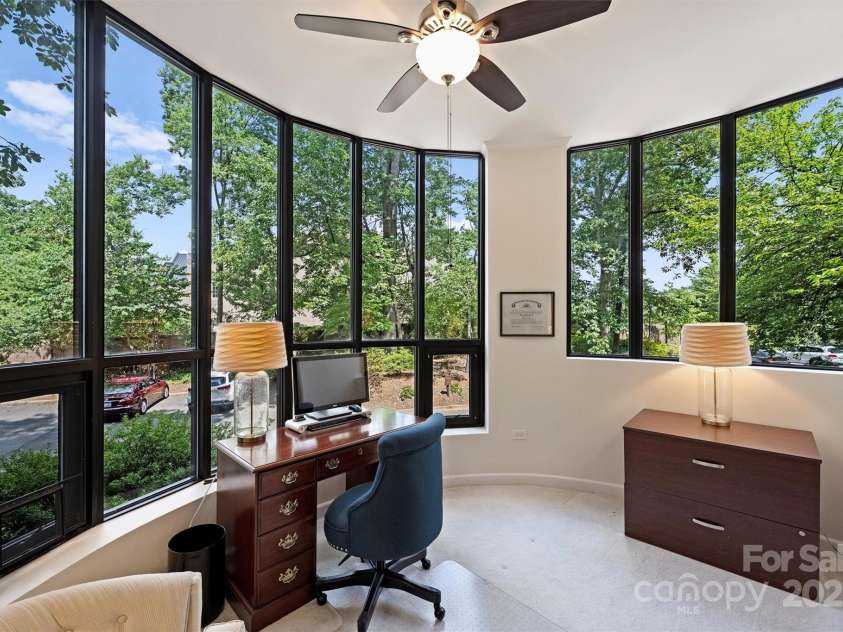 904 Cherokee Road, Charlotte, NC 28207.  MLS# CAR4284099, YatesRealty ID 30628. 