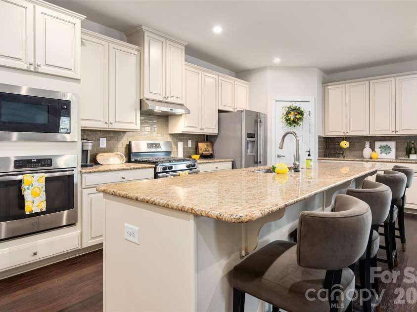 8400 Bretton Woods Drive, Charlotte, NC 28227.  MLS# CAR4364906, YatesRealty ID 30629. 