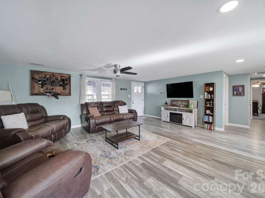 3104 Taxahaw Road, Lancaster, SC 29720.  MLS# CAR4325694, YatesRealty ID 3063. 