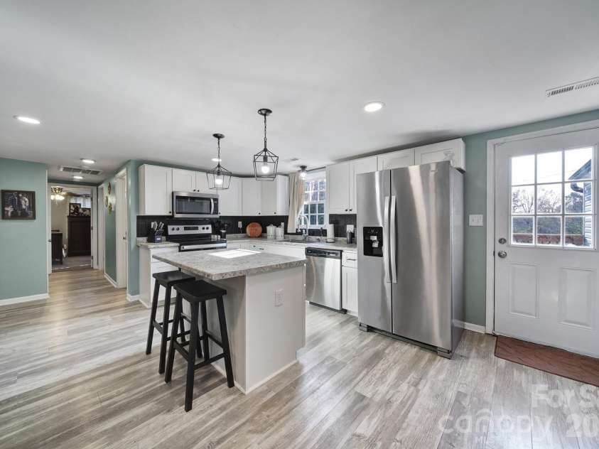 3104 Taxahaw Road, Lancaster, SC 29720.  MLS# CAR4325694, YatesRealty ID 3063. 