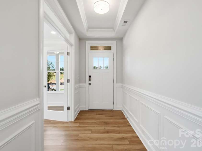 151 Grouse Run Way, Troutman, NC 28166.  MLS# CAR4382567, YatesRealty ID 30632. Entryway