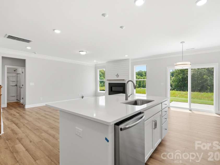 151 Grouse Run Way, Troutman, NC 28166.  MLS# CAR4382567, YatesRealty ID 30632. Kitchen