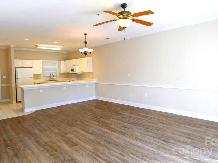9022 Meadow Vista Road, Charlotte, NC 28213.  MLS# CAR4286241, YatesRealty ID 30632. 
