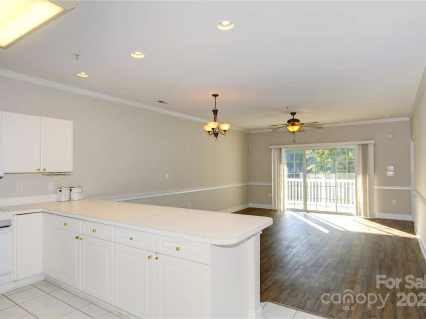 9022 Meadow Vista Road, Charlotte, NC 28213.  MLS# CAR4286241, YatesRealty ID 30632. 
