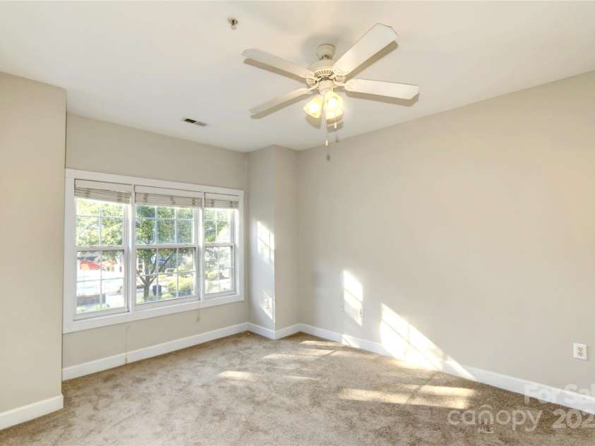 9022 Meadow Vista Road, Charlotte, NC 28213.  MLS# CAR4286241, YatesRealty ID 30632. 