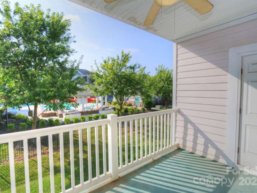 9022 Meadow Vista Road, Charlotte, NC 28213.  MLS# CAR4286241, YatesRealty ID 30632. 