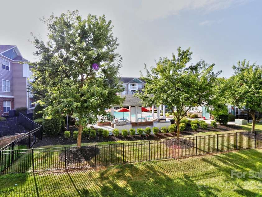 9022 Meadow Vista Road, Charlotte, NC 28213.  MLS# CAR4286241, YatesRealty ID 30632. 