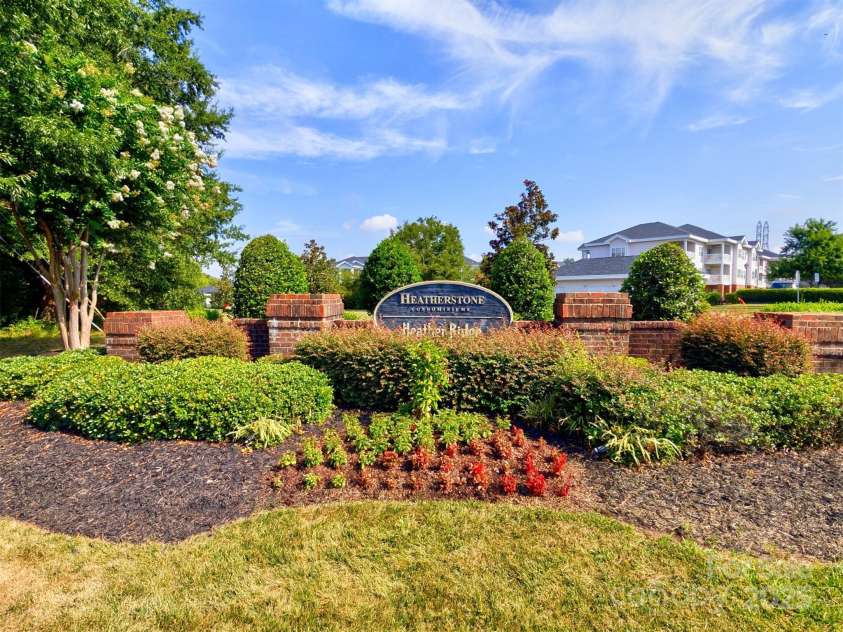 9022 Meadow Vista Road, Charlotte, NC 28213.  MLS# CAR4286241, YatesRealty ID 30632. 