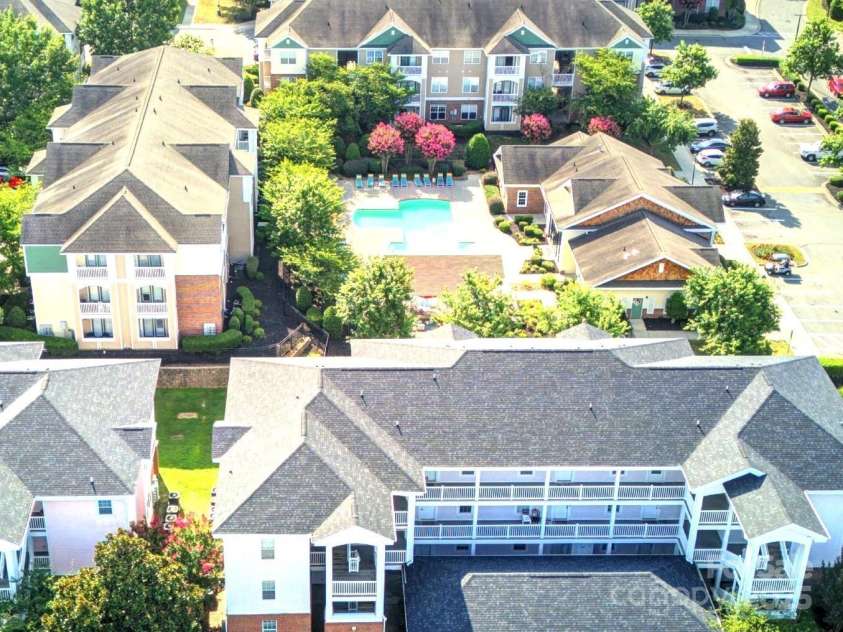 9022 Meadow Vista Road, Charlotte, NC 28213.  MLS# CAR4286241, YatesRealty ID 30632. 