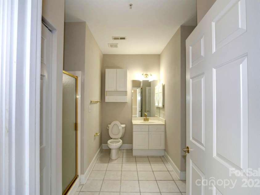 9022 Meadow Vista Road, Charlotte, NC 28213.  MLS# CAR4286241, YatesRealty ID 30632. 