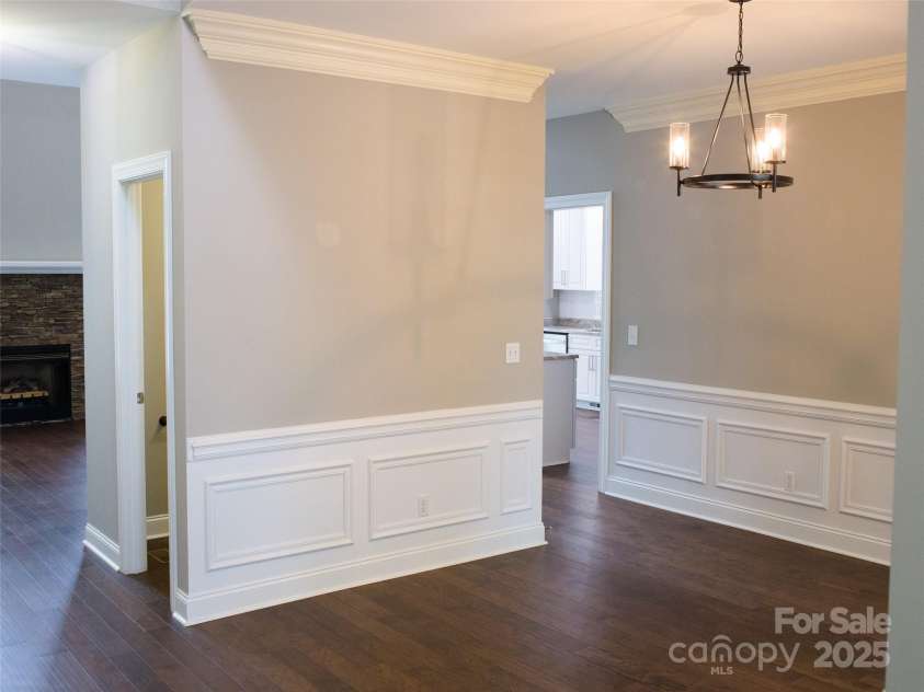 1038 Columbine Road, Asheville, NC 28803.  MLS# CAR4289308, YatesRealty ID 30634. 