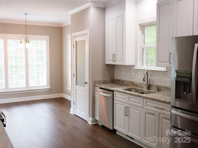 1038 Columbine Road, Asheville, NC 28803.  MLS# CAR4289308, YatesRealty ID 30634. 