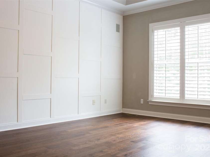 1038 Columbine Road, Asheville, NC 28803.  MLS# CAR4289308, YatesRealty ID 30634. 