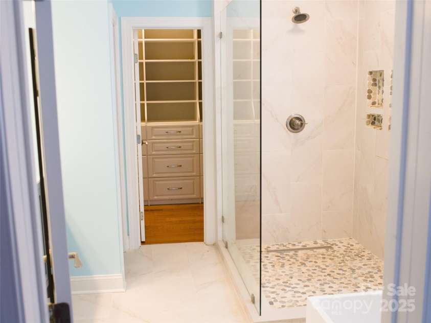 1038 Columbine Road, Asheville, NC 28803.  MLS# CAR4289308, YatesRealty ID 30634. 