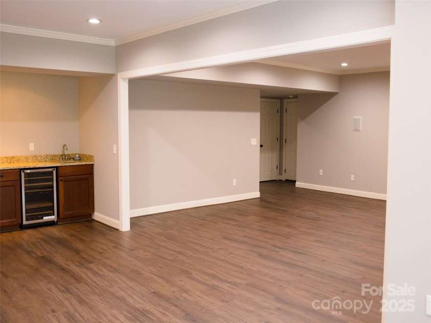 1038 Columbine Road, Asheville, NC 28803.  MLS# CAR4289308, YatesRealty ID 30634. 