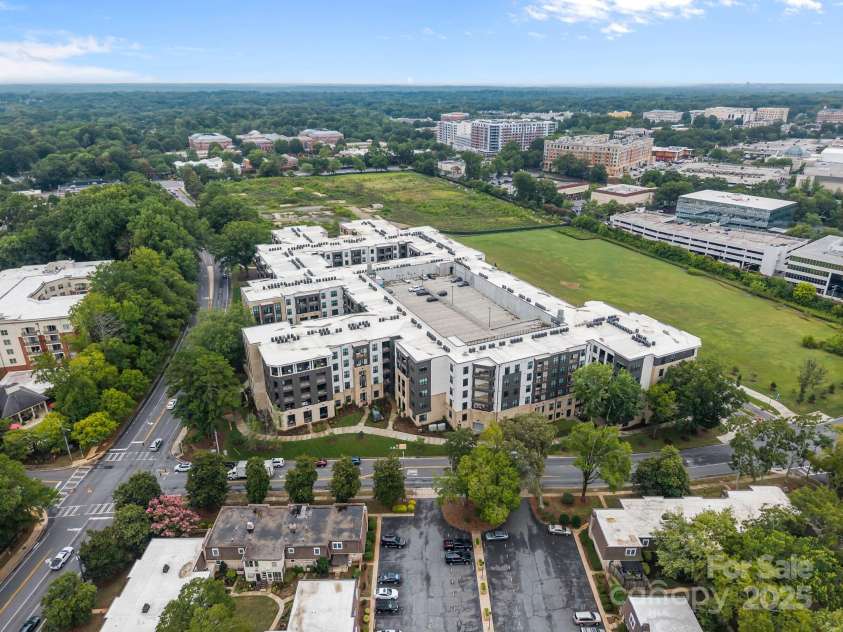 1700 Roxborough Road, Charlotte, NC 28211.  MLS# CAR4287724, YatesRealty ID 30636. 