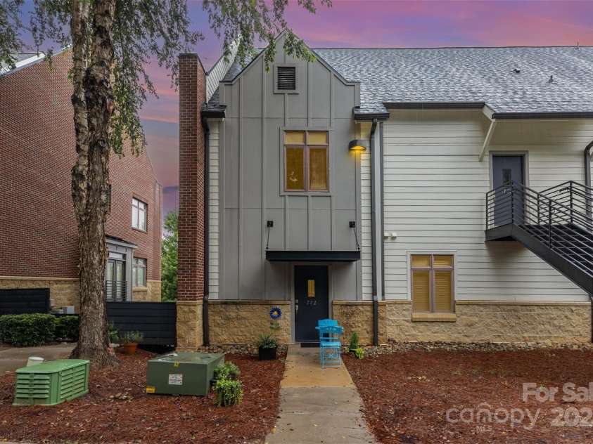 772 Cotton Gin Alley, Davidson, NC 28036.  MLS# CAR4288307, YatesRealty ID 30637. 