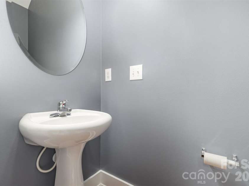 772 Cotton Gin Alley, Davidson, NC 28036.  MLS# CAR4334928, YatesRealty ID 30637. 