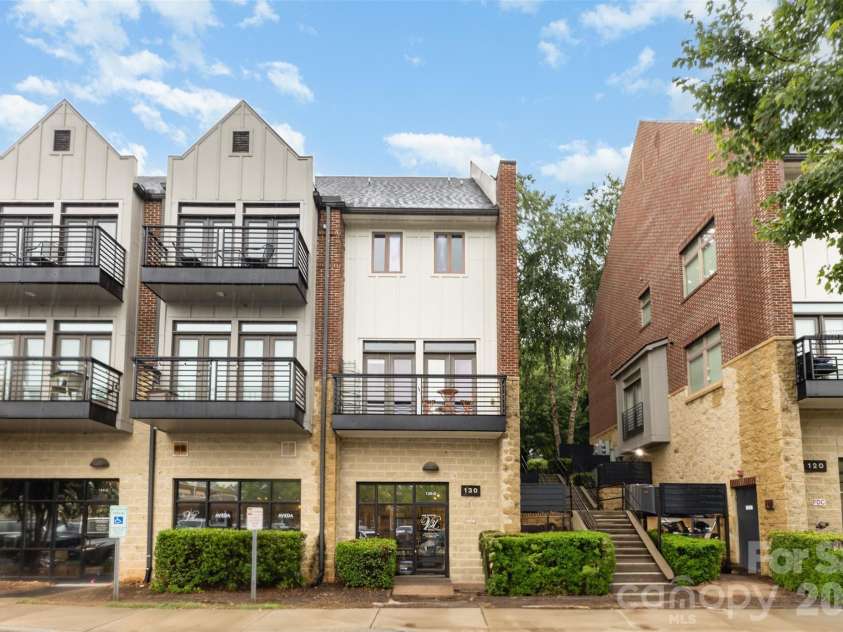 772 Cotton Gin Alley, Davidson, NC 28036.  MLS# CAR4334928, YatesRealty ID 30637. 