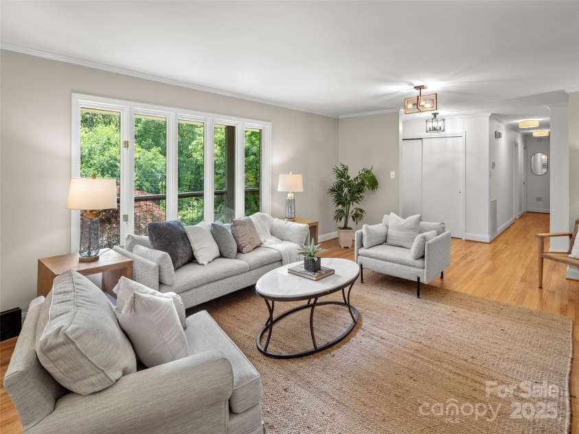 124 New Rockwood Road, Arden, NC 28704.  MLS# CAR4260829, YatesRealty ID 30638. 