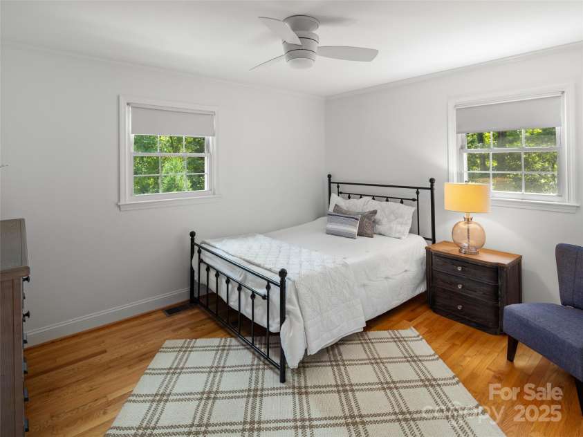 124 New Rockwood Road, Arden, NC 28704.  MLS# CAR4260829, YatesRealty ID 30638. 