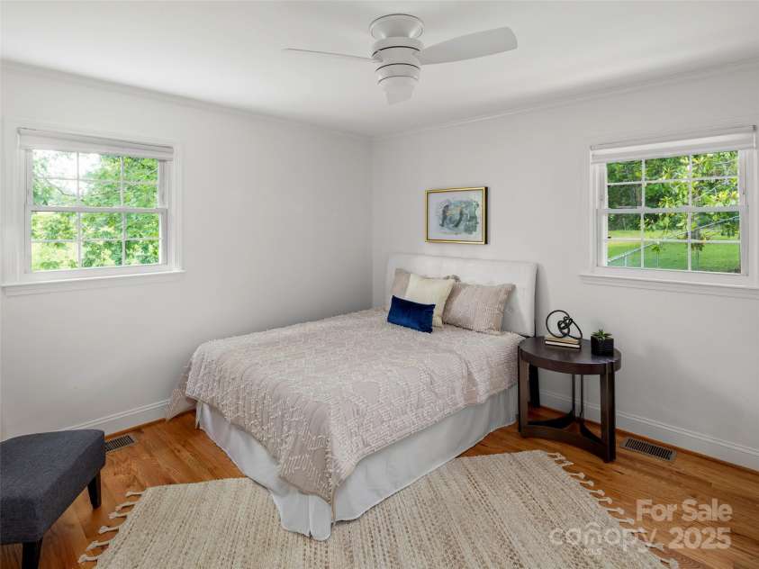 124 New Rockwood Road, Arden, NC 28704.  MLS# CAR4260829, YatesRealty ID 30638. 