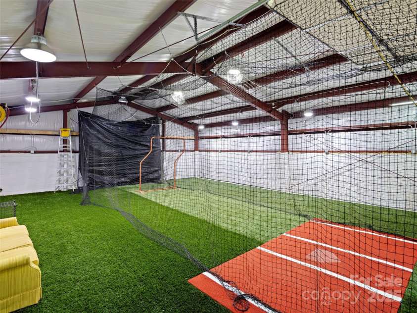 124 New Rockwood Road, Arden, NC 28704.  MLS# CAR4260829, YatesRealty ID 30638. 