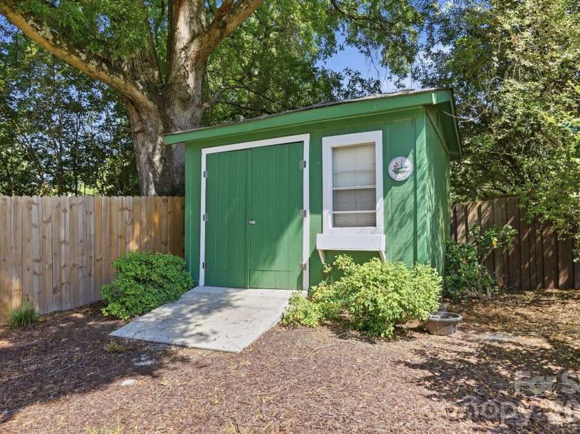 5519 Haybridge Road, Charlotte, NC 28269.  MLS# CAR4363610, YatesRealty ID 30638. Exterior