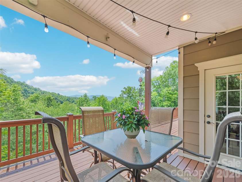 406 Inverness Drive, Waynesville, NC 28785.  MLS# CAR4393022, YatesRealty ID 30639. 