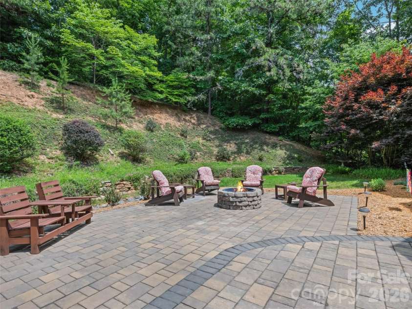 406 Inverness Drive, Waynesville, NC 28785.  MLS# CAR4393022, YatesRealty ID 30639. 