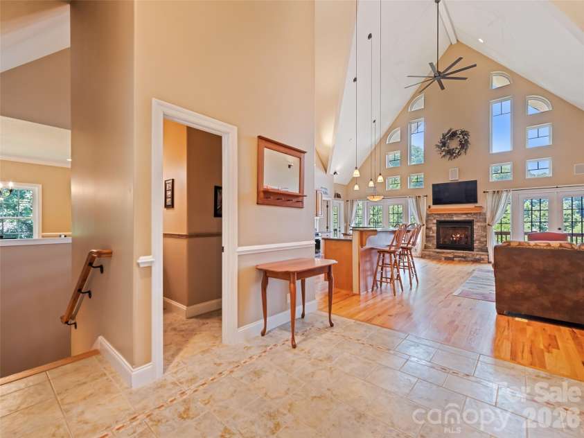 406 Inverness Drive, Waynesville, NC 28785.  MLS# CAR4393022, YatesRealty ID 30639. 