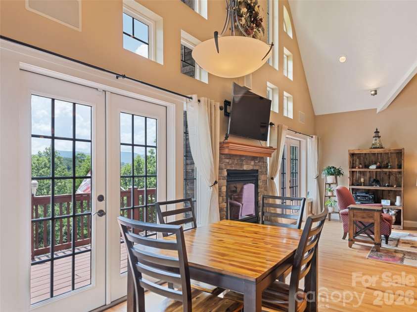 406 Inverness Drive, Waynesville, NC 28785.  MLS# CAR4393022, YatesRealty ID 30639. 