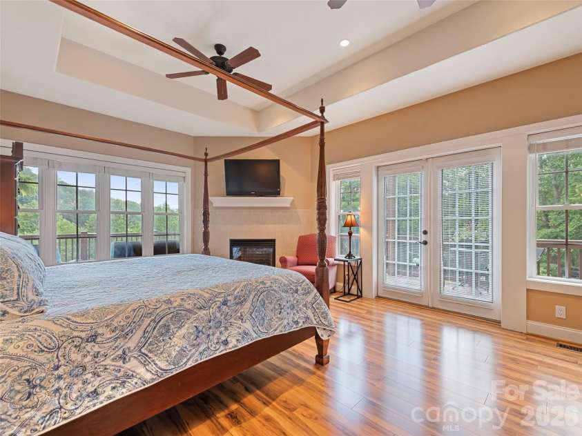 406 Inverness Drive, Waynesville, NC 28785.  MLS# CAR4393022, YatesRealty ID 30639. 