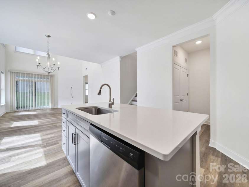 4003 Rothwood Lane, Harrisburg, NC 28075.  MLS# CAR4388383, YatesRealty ID 3064. Spacious Island