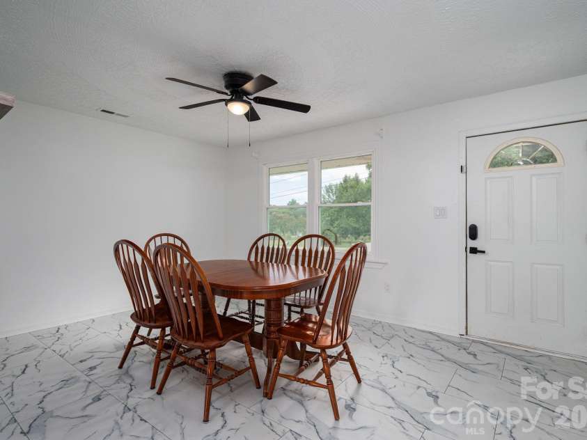 363 Don Mcginnis Road, Lincolnton, NC 28092.  MLS# CAR4391850, YatesRealty ID 30640. 