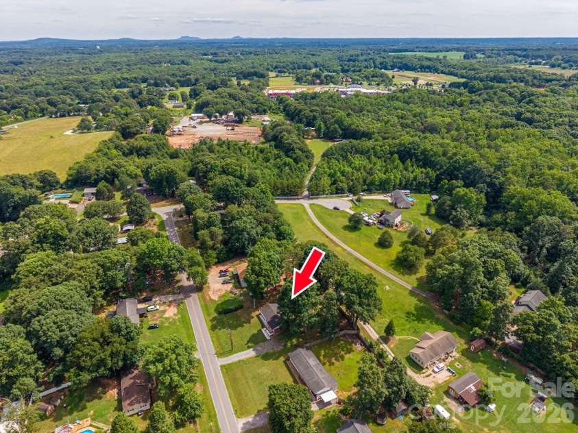 363 Don Mcginnis Road, Lincolnton, NC 28092.  MLS# CAR4391850, YatesRealty ID 30640. 