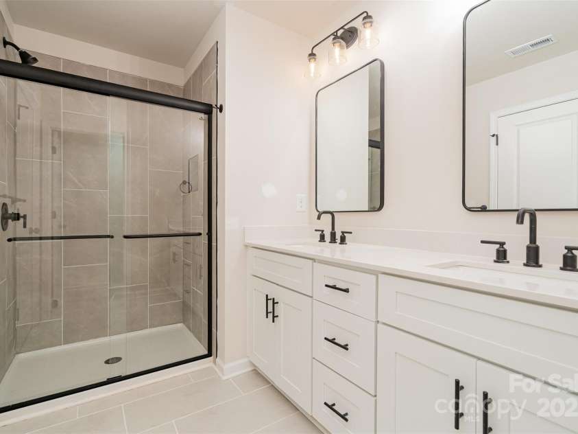 2039 Hughes Avenue, Gastonia, NC 28052.  MLS# CAR4285456, YatesRealty ID 30641. 