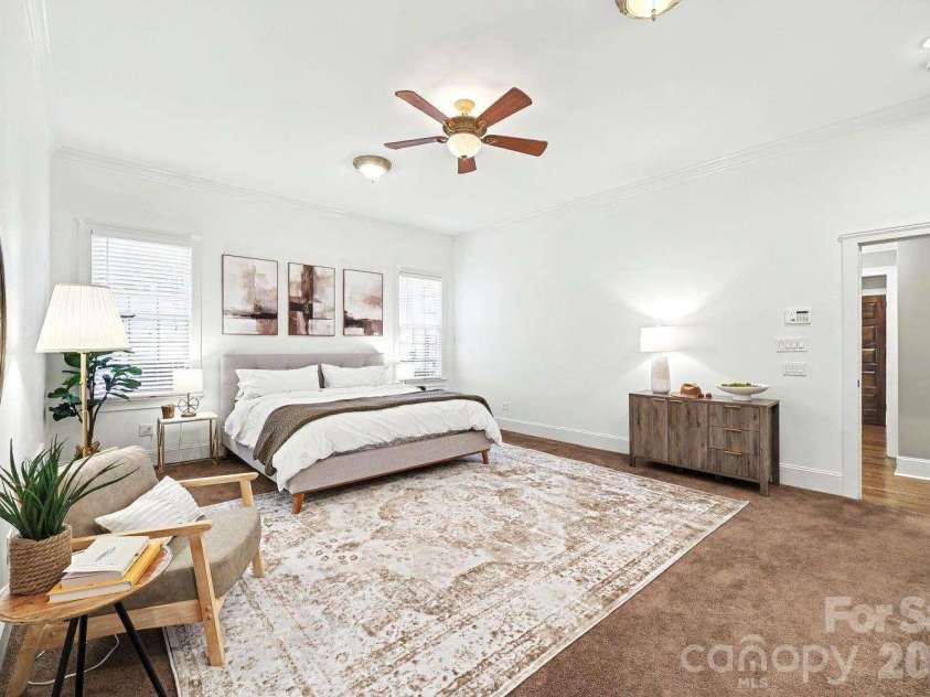 2215 Hassell Place, Charlotte, NC 28209.  MLS# CAR4382060, YatesRealty ID 30641. 