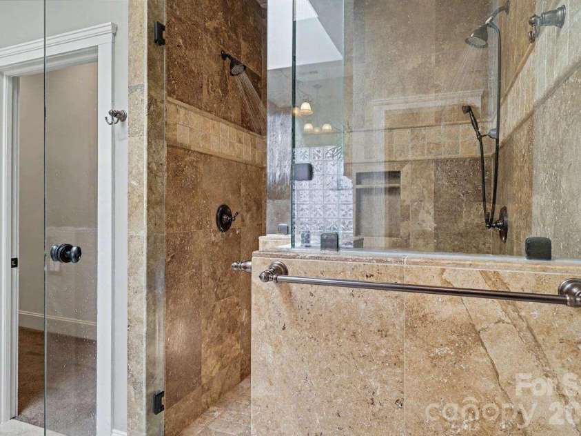 2215 Hassell Place, Charlotte, NC 28209.  MLS# CAR4382060, YatesRealty ID 30641. 