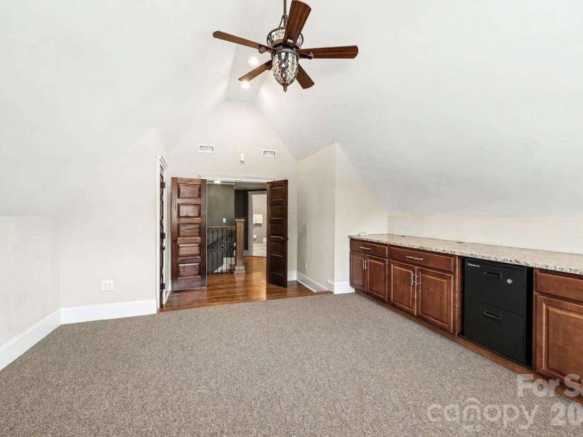 2215 Hassell Place, Charlotte, NC 28209.  MLS# CAR4382060, YatesRealty ID 30641. 