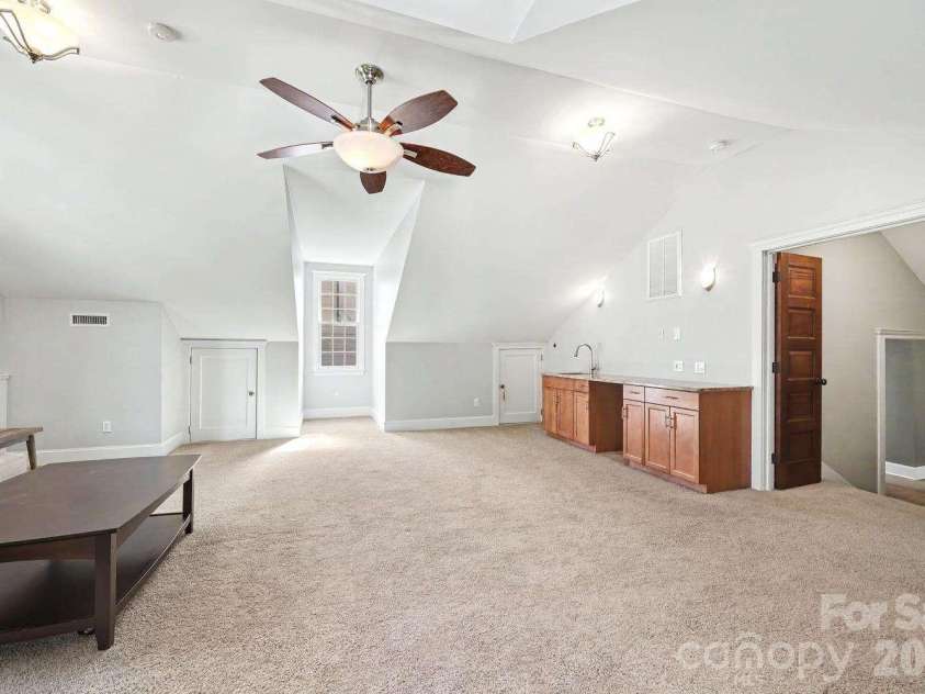 2215 Hassell Place, Charlotte, NC 28209.  MLS# CAR4382060, YatesRealty ID 30641. 