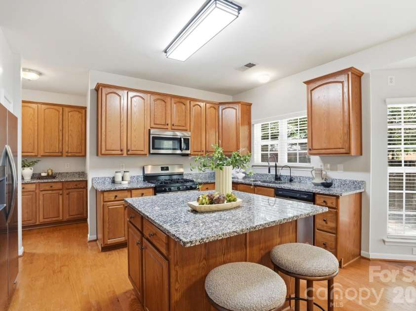 5116 Balsam Bark Lane, Fort Mill, SC 29708.  MLS# CAR4390924, YatesRealty ID 30642. 