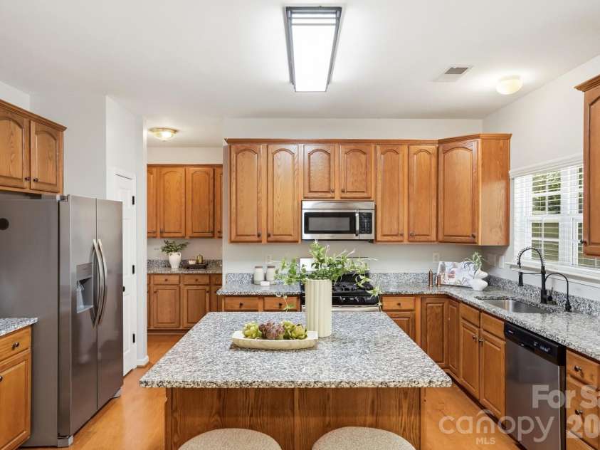 5116 Balsam Bark Lane, Fort Mill, SC 29708.  MLS# CAR4390924, YatesRealty ID 30642. 