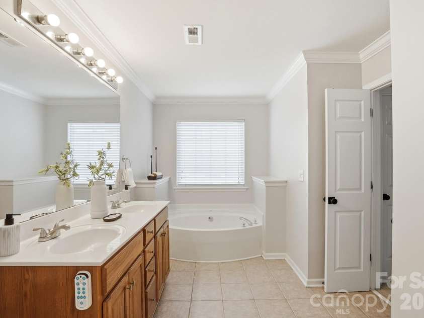 5116 Balsam Bark Lane, Fort Mill, SC 29708.  MLS# CAR4390924, YatesRealty ID 30642. 