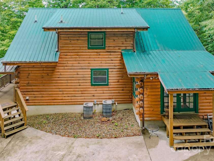 8331 Sugar Hill Road, Marion, NC 28752.  MLS# CAR4288059, YatesRealty ID 30642. Side entrance