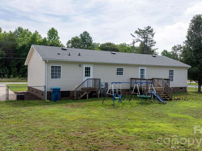 150 Bost Nursery Road, Maiden, NC 28650.  MLS# CAR4388448, YatesRealty ID 30643. Dual Decks