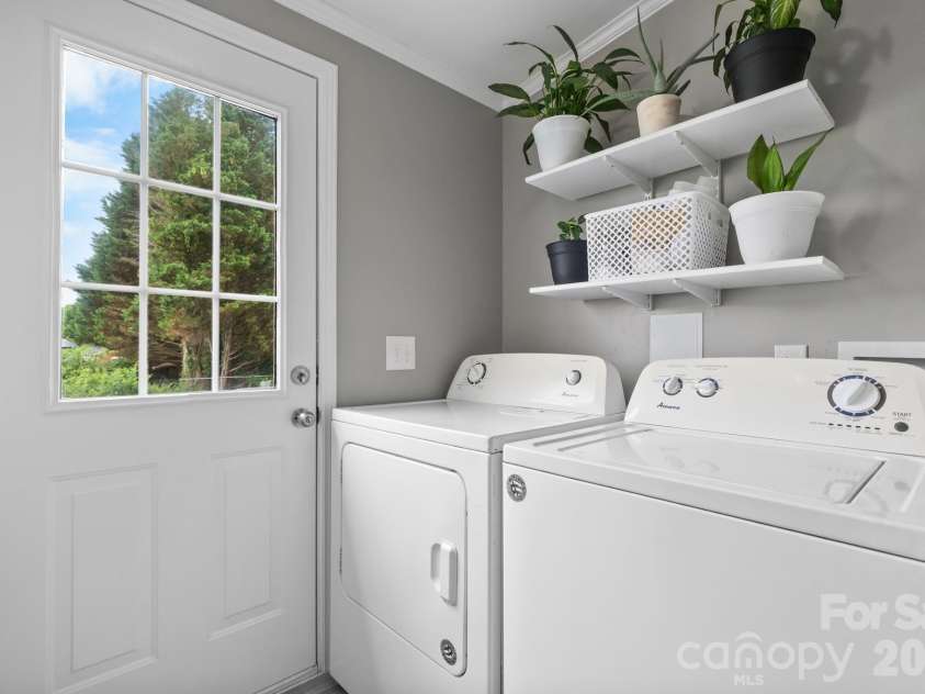 150 Bost Nursery Road, Maiden, NC 28650.  MLS# CAR4388448, YatesRealty ID 30643. Laundry/Mud Room