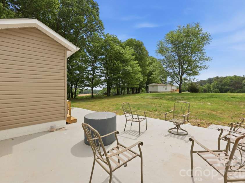 391 & 395 Poplar Springs Road, Elkin, NC 28621.  MLS# CAR4388642, YatesRealty ID 30644. 