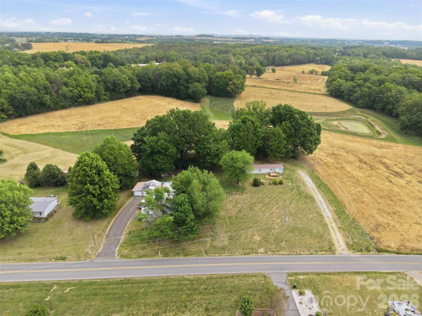 391 & 395 Poplar Springs Road, Elkin, NC 28621.  MLS# CAR4388642, YatesRealty ID 30644. 