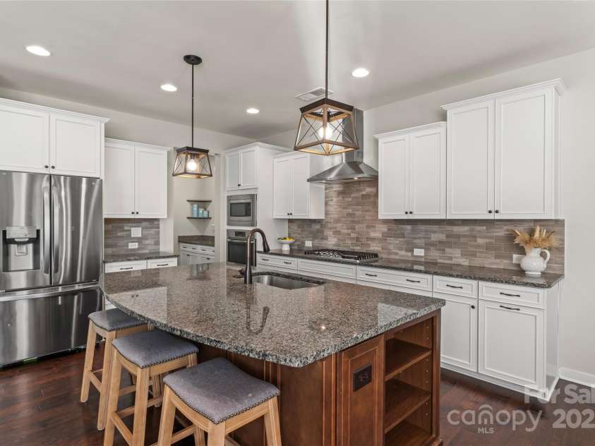 429 Sensibility Circle, Fort Mill, SC 29708.  MLS# CAR4279790, YatesRealty ID 30644. 